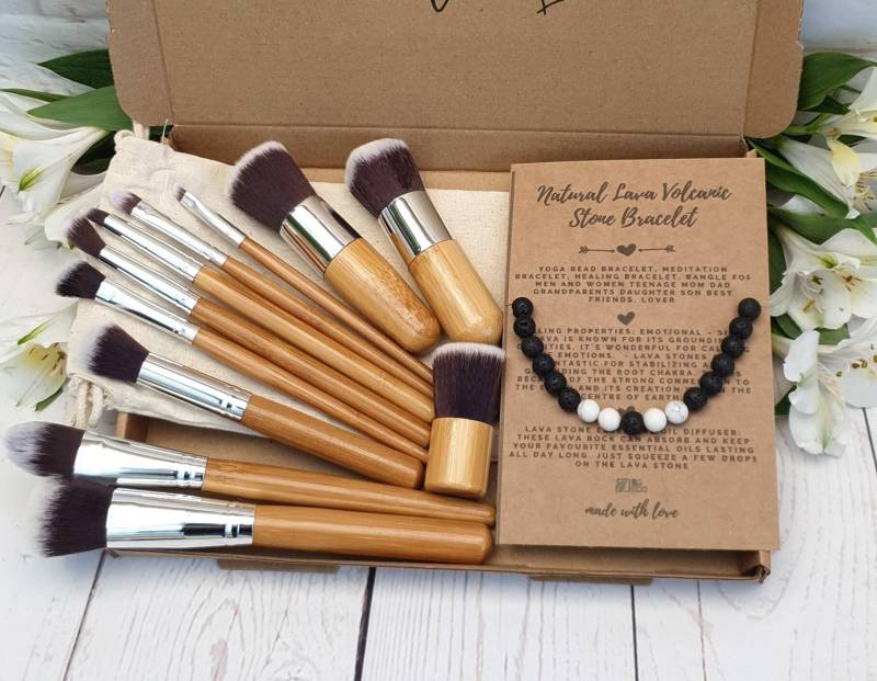 Umweltfreundliches Geschenk Für Sie 11 Stück Bambus Make-Up Pinsel + Armband Aus Lava-Vulkanstein. Natürlich, Nachhaltig, Zero Waste, Ohne von Etsy - iandgeco