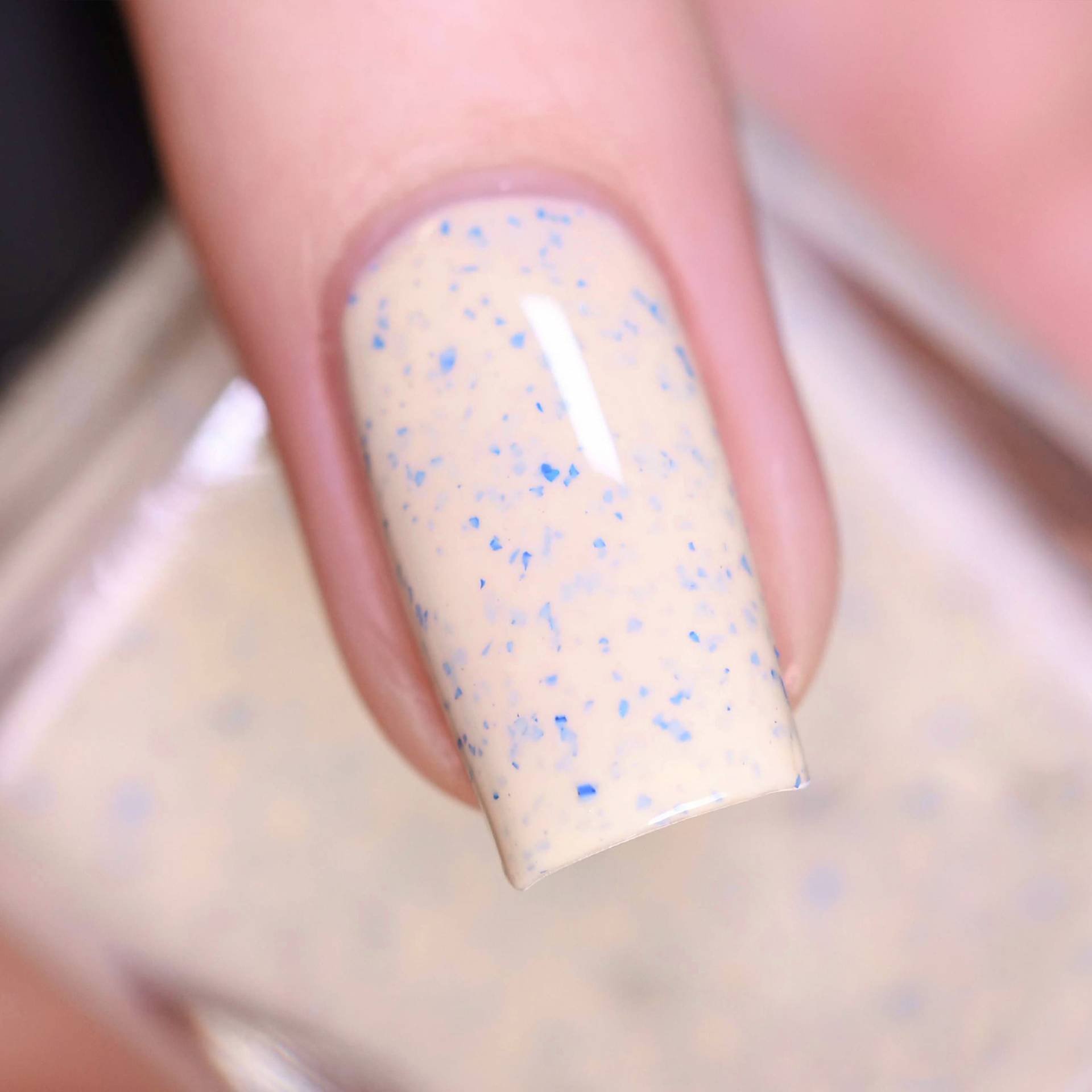 Sonnenkleid - Blassgelb Gespenschte Nagellacke Sonnenkleid - Blassgelb Gespenschte Nagellacke von Etsy - ilnpbrand