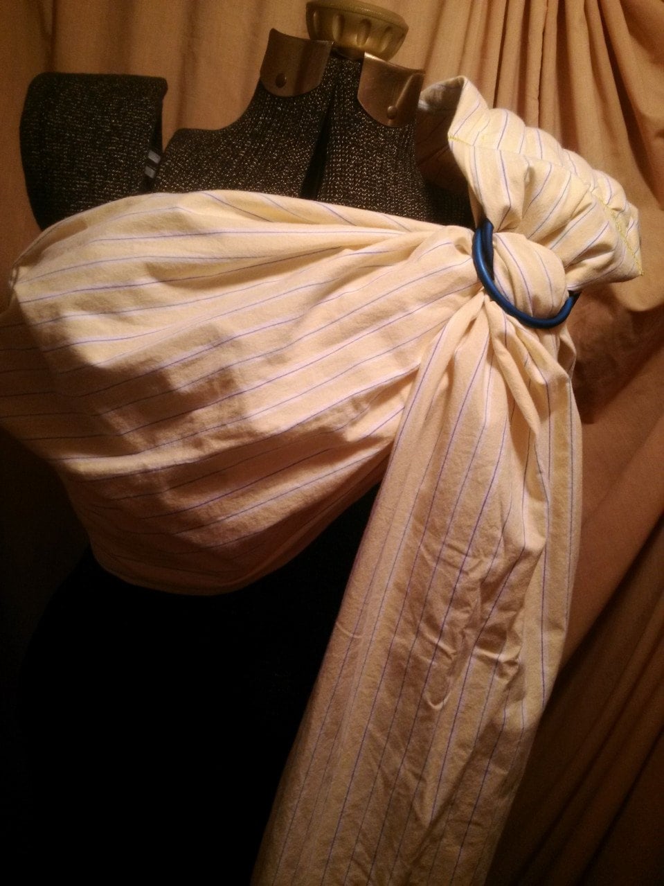 Gelben Nadelstreifen W/Blau Floral Trim Ring Sling Stil Babytrage Mit Tommy Hilfigger Stoff Gemacht von Etsy - jenncatsmeow