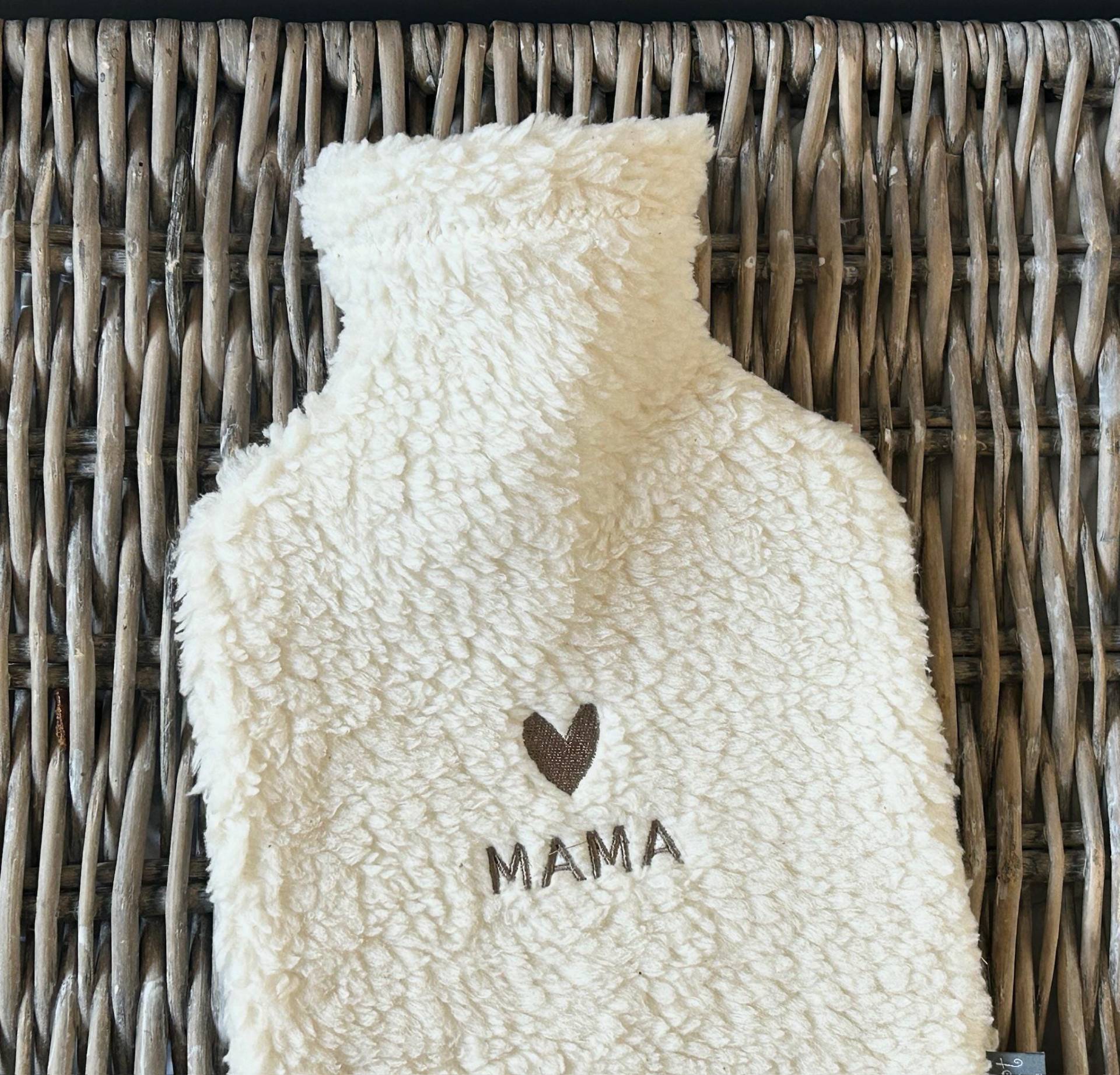 Wärmflasche Bestickt Mit Mama | Geschenk Muttertag L von Etsy - juArtWerkstatt