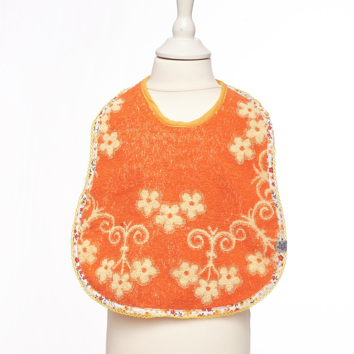 Upcycling Latz/Lätzchen Von Diejuju L004Z Upcycling Latz/Lätzchen Von Diejuju L004Z von Etsy - jujuShopDE