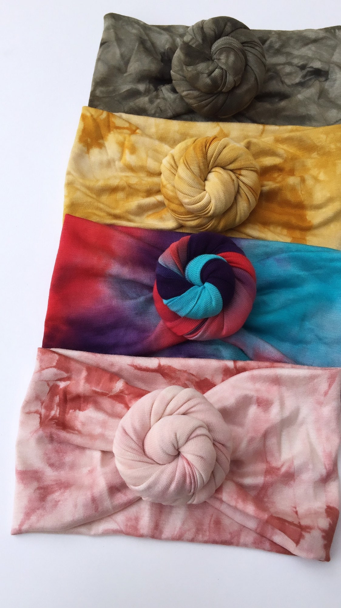 Set Von 4 Top Knoten Stirnbänder, Tie Dye Stirnband, Hippie Breites Laufstirnband, Einhorn Baby Boho Stirnband Bohemien Set Von 4 Top Knoten Stirnbänder, Tie Dye Stirnband, Hippie Breites Laufstirnband, Einhorn Baby Boho Stirnband Bohemien von Etsy - katescouturedesign