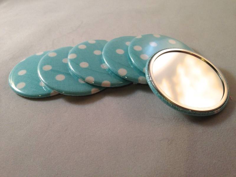 Blau Polka-Dot-Taschenspiegel von Etsy - katiefavors