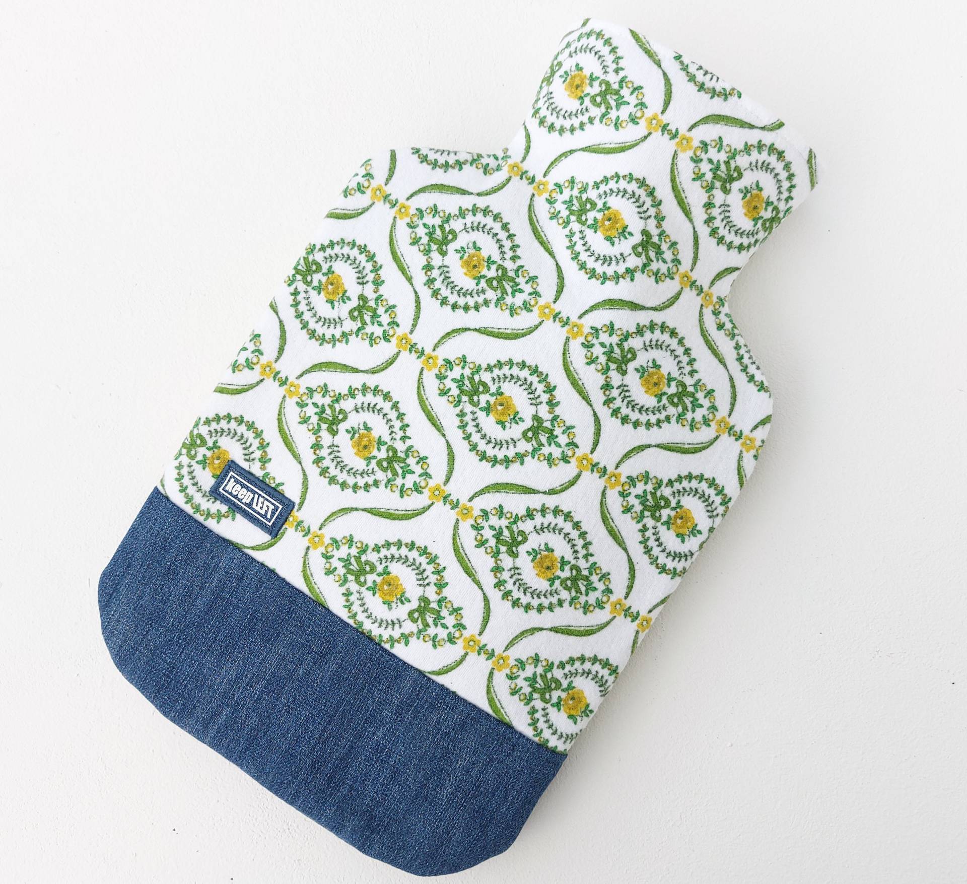 Wärmflaschenbezug Handgefertigt Aus Vintage Stoff Und Jeans - Keepleft Upcycling Produkte Wärmflaschenhülle Nachhaltige Geschenke Wärmflaschenbezug Handgefertigt Aus Vintage Stoff Und Jeans - Keepleft Upcycling Produkte Wärmflaschenhülle Nachhaltige Geschenke von Etsy - keepLEFTupcycling