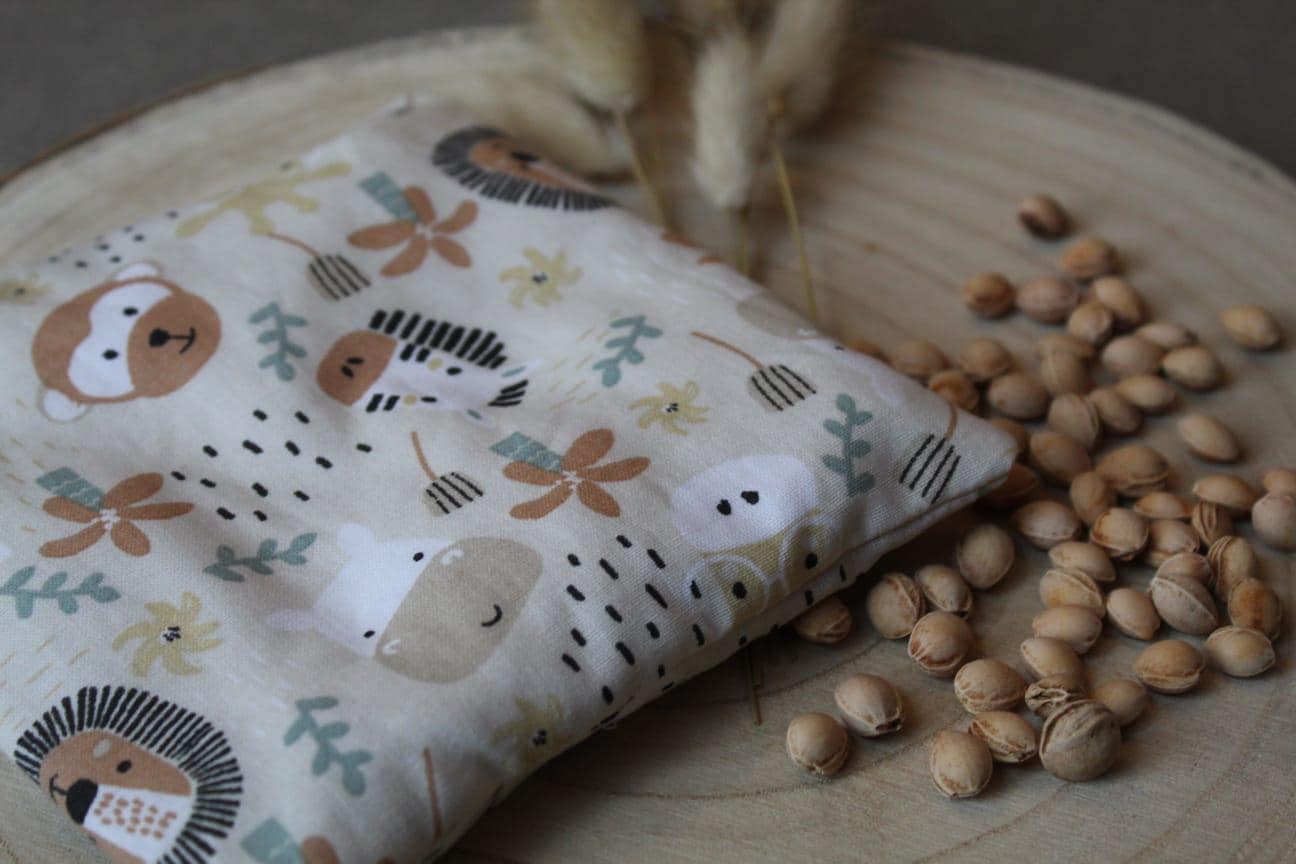 Wärmekissen - Bäuchleinwärmer | Baby Geschenkidee Geburt Alltagshelfer Kirschkerne Dinkelkerne Für Groß & Klein Kleines Wunder von Etsy - kleinesWunderwerkbyL
