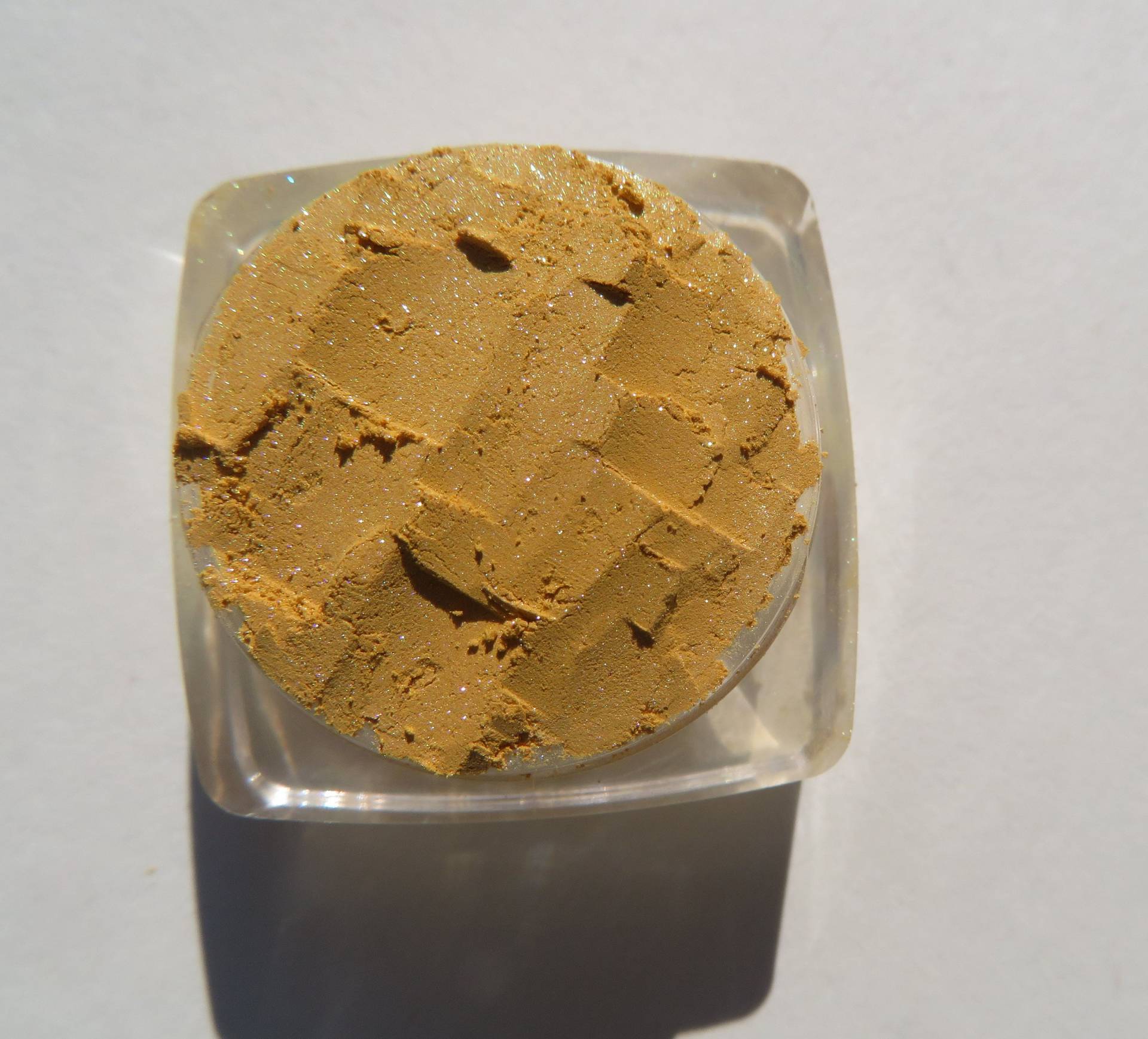 Pineapple - Schimmer Mineral Lidschatten Dunkles Gelb Gold Pigment, Vegan Pineapple - Schimmer Mineral Lidschatten Dunkles Gelb Gold Pigment, Vegan von Etsy - kmms