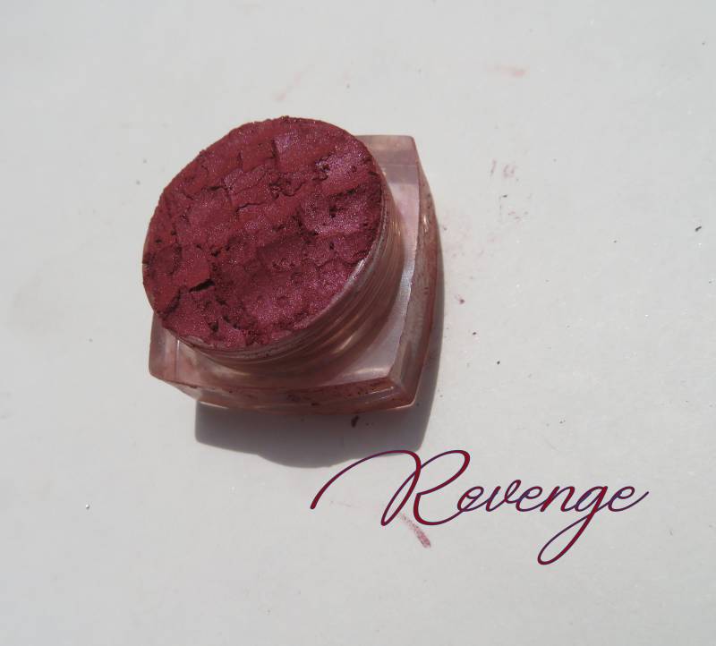 Veganer Dunkelroter Mineral-Lidschatten Matte, Karminfreie Pigmente von Etsy - kmms