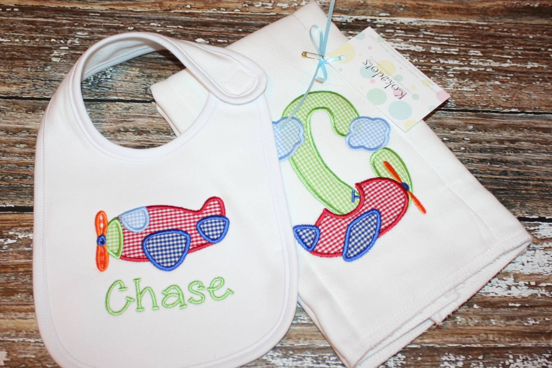 Personalisierte Spucktuch Lätzchen, Flugzeug Und Initial Applikation Spucktuch, Monogramm Jungen Lätzchen Personalisierte Spucktuch Lätzchen, Flugzeug Und Initial Applikation Spucktuch, Monogramm Jungen Lätzchen von Etsy - kokadots
