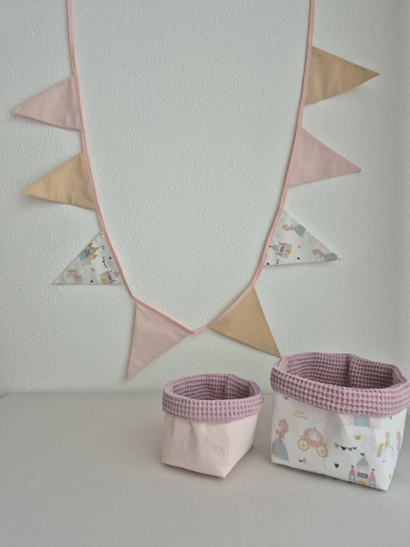 Wimpelkette & Utensilos von Etsy - krejani