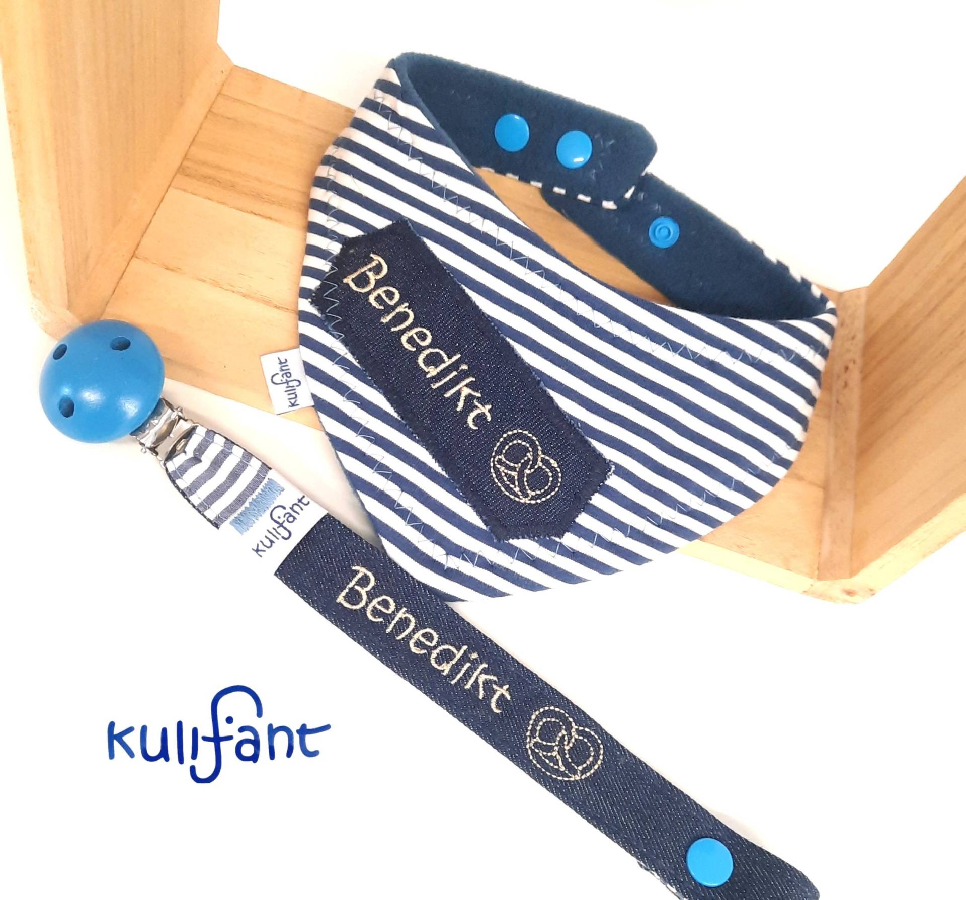 Babygeschenk Set Schnullerband & Warmes Halstuch Brezel Brez'n Bayrisch Stern Denim Mit Namen Personalisiert Individuell Kuschelig Diddi Babygeschenk Set Schnullerband & Warmes Halstuch Brezel Brez'n Bayrisch Stern Denim Mit Namen Personalisiert Individuell Kuschelig Diddi von Etsy - kulifant