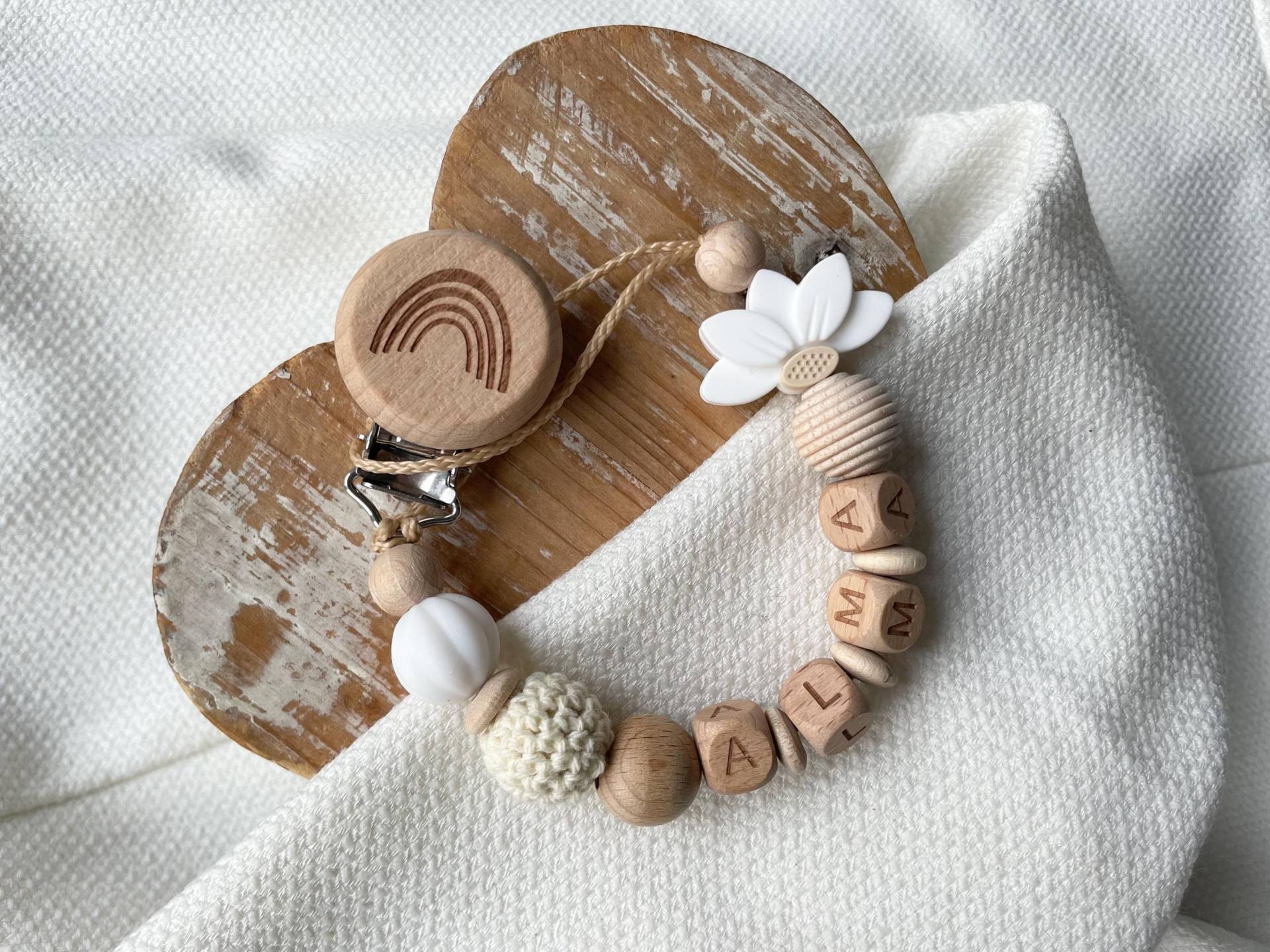 Schnullerkette Mit Namen Für Mädchen Und Jungen Blüte in Verschiedenen Farben Als Geschenk Zur Geburt von Etsy - lamonadashop