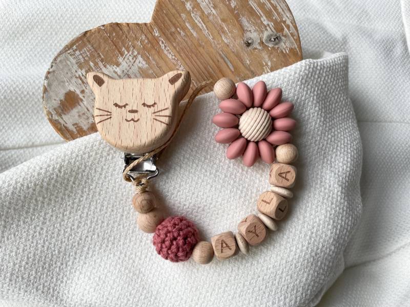 Schnullerkette Mit Namen Für Mädchen Blume Als Geschenk Zur Geburt Schnullerkette Mit Namen Für Mädchen Blume Als Geschenk Zur Geburt von Etsy - lamonadashop