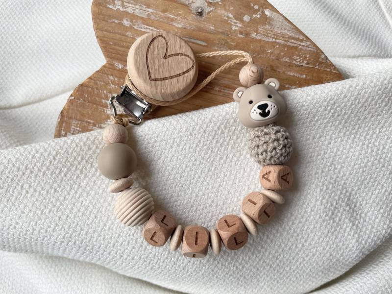 Schnullerkette Mit Namen Für Mädchen Und Jungen Teddy Bär in Vielen Farben Als Geschenk Zur Geburt Schnullerkette Mit Namen Für Mädchen Und Jungen Teddy Bär in Vielen Farben Als Geschenk Zur Geburt von Etsy - lamonadashop