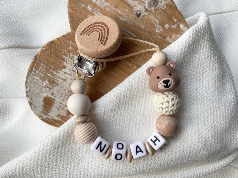 Schnullerkette Mit Namen Für Mädchen Und Jungen Teddy Bär in Vielen Farben Als Geschenk Zur Geburt Schnullerkette Mit Namen Für Mädchen Und Jungen Teddy Bär in Vielen Farben Als Geschenk Zur Geburt von Etsy - lamonadashop