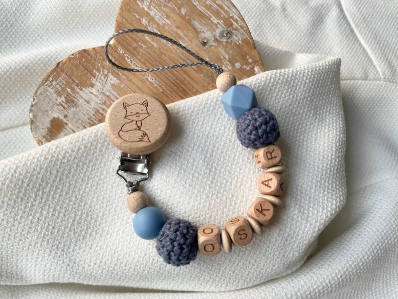 Schnullerkette Mit Namen Für Mädchen Und Jungen in Vielen Farben Als Geschenk Zur Geburt Schnullerkette Mit Namen Für Mädchen Und Jungen in Vielen Farben Als Geschenk Zur Geburt von Etsy - lamonadashop