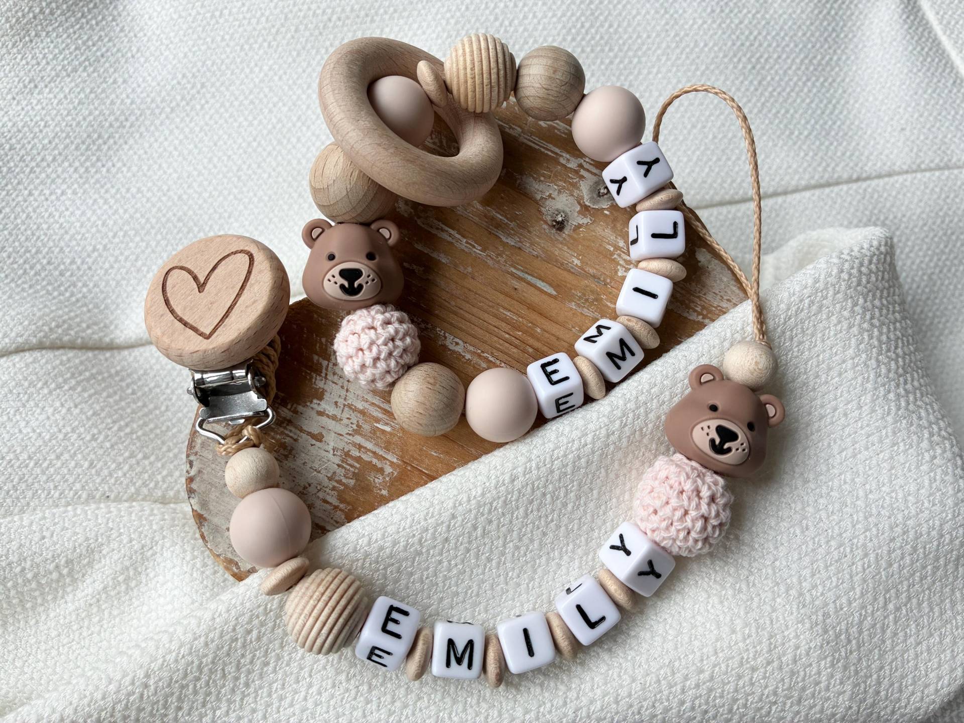 Schnullerkette Und Motorik Ring Mit Namen Für Mädchen Jungen Teddy Bär in Vielen Farben Als Geschenk Zur Geburt von Etsy - lamonadashop
