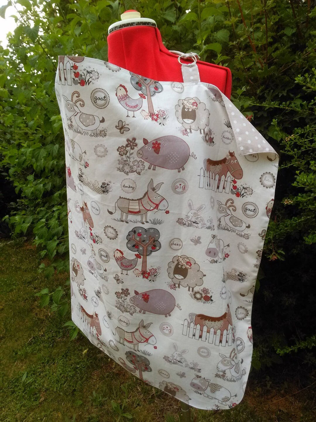 Wendbare Stillschürze, Kinderbetreuung, Babymahlzeiten, Stillkleidung, Diskretionskiste, Baby von Etsy - laptarine
