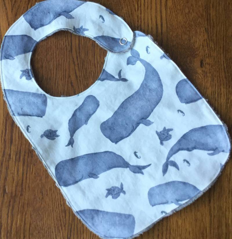 Grau Wal Minky Baby/Kleinkind-Ätzchen Grau Wal Minky Baby/Kleinkind-Ätzchen von Etsy - laurelwhite