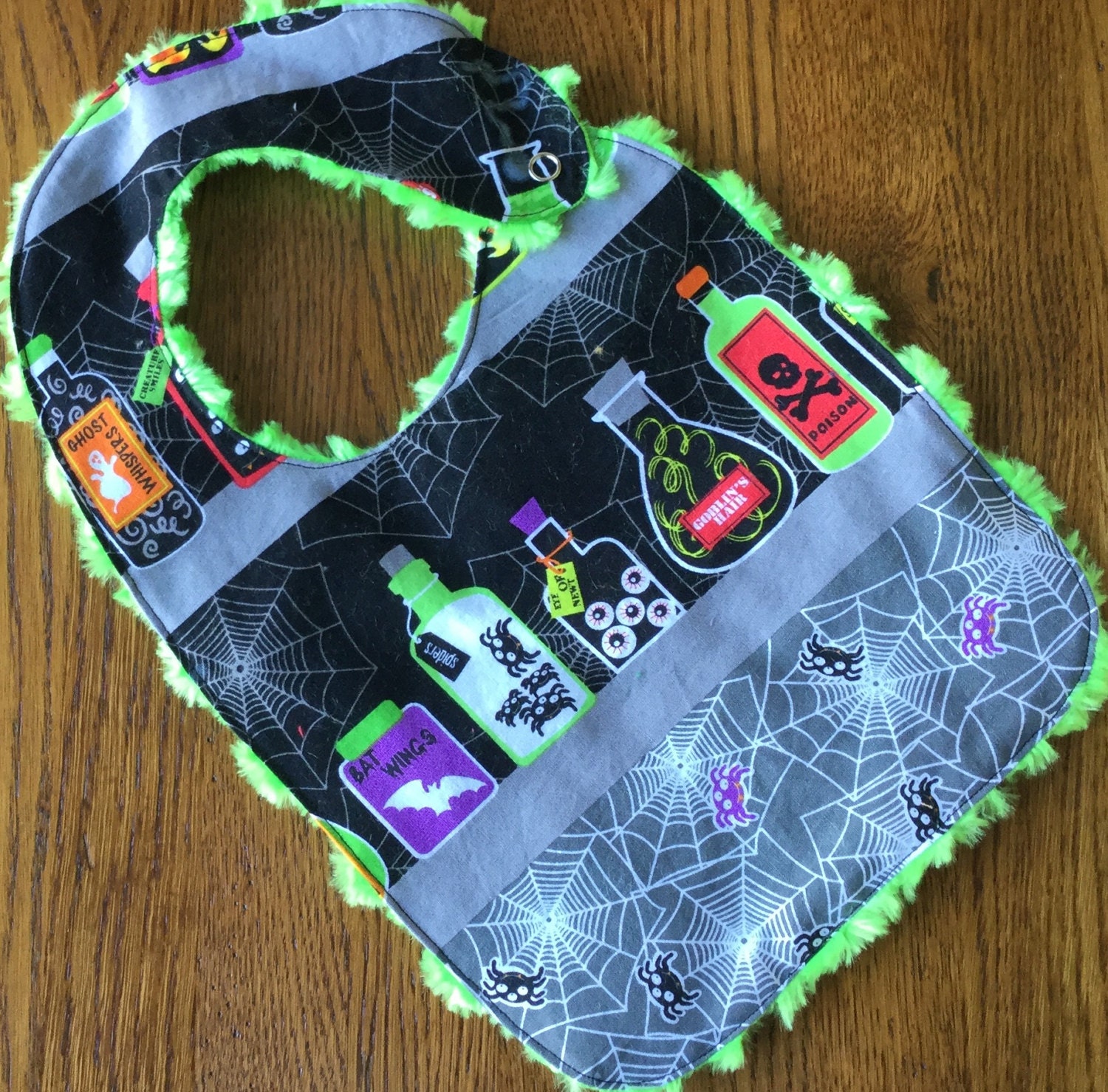 Halloween Lätzchen Mit Creature Jars Minky Baby/Kleinkind von Etsy - laurelwhite