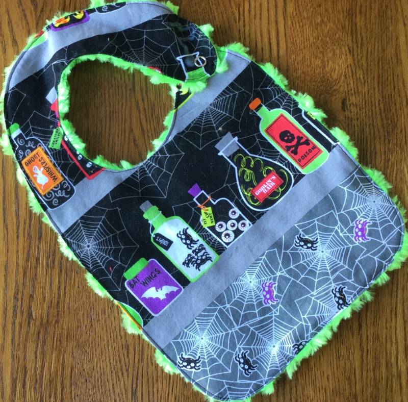 Halloween Lätzchen Mit Creature Jars Minky Baby/Kleinkind von Etsy - laurelwhite