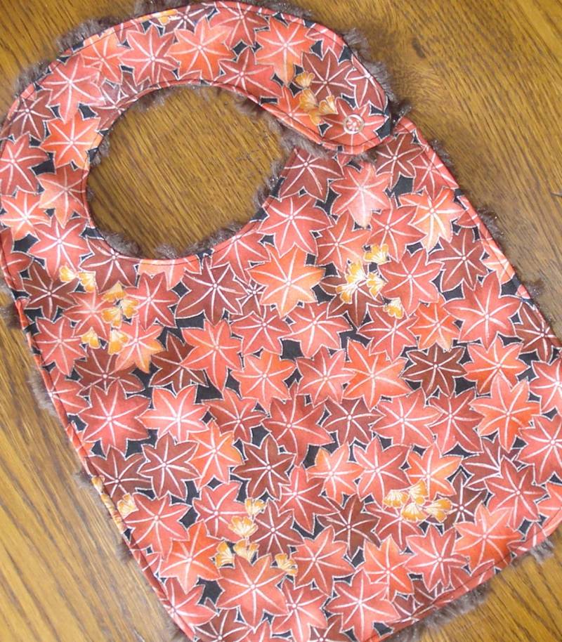 Herbstblättchen Minky Baby/Kleinkind-Bib Herbstblättchen Minky Baby/Kleinkind-Bib von Etsy - laurelwhite