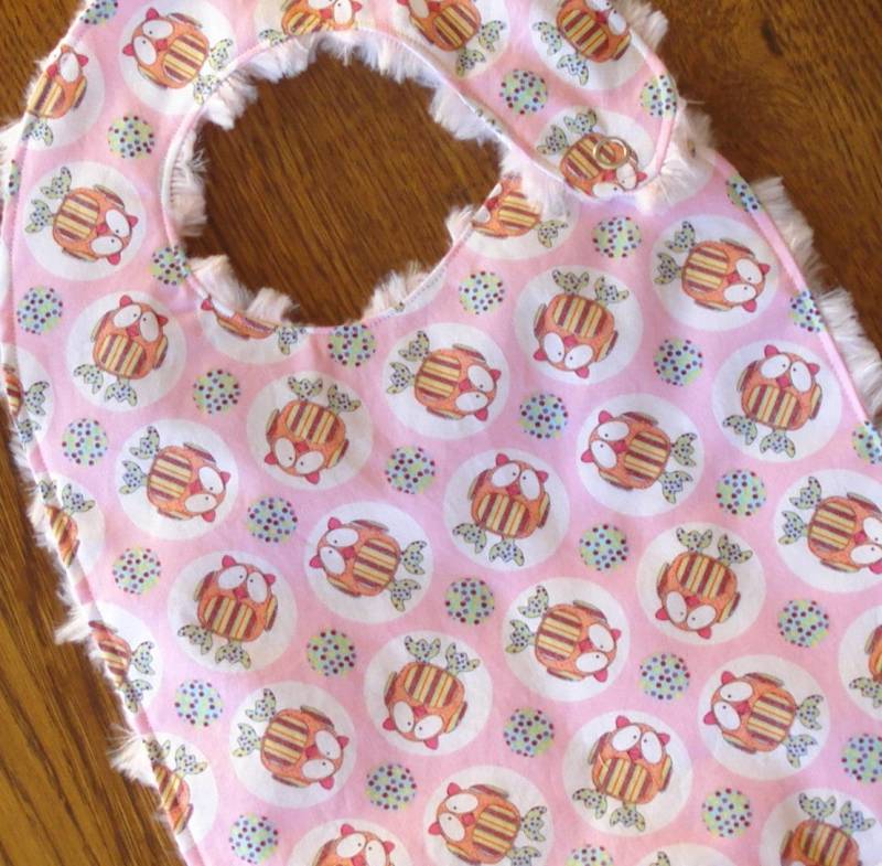 Rosa Und Aqua Mädchen Eule Minky Baby/Kleinkind Bib Rosa Und Aqua Mädchen Eule Minky Baby/Kleinkind Bib von Etsy - laurelwhite