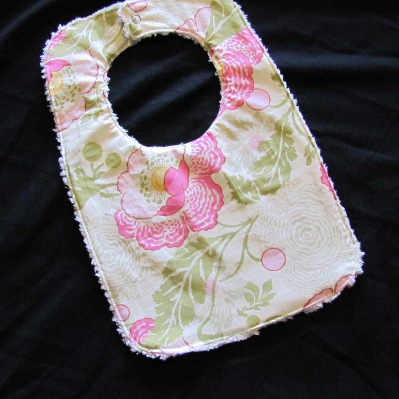 Baby Bib-Fuchsia Fresh Poppies Babypline Mit Chenille Zurück-Baby Bib Zum Füttern Und Burping-Baby Shower Gift von Etsy - lilacslollipops
