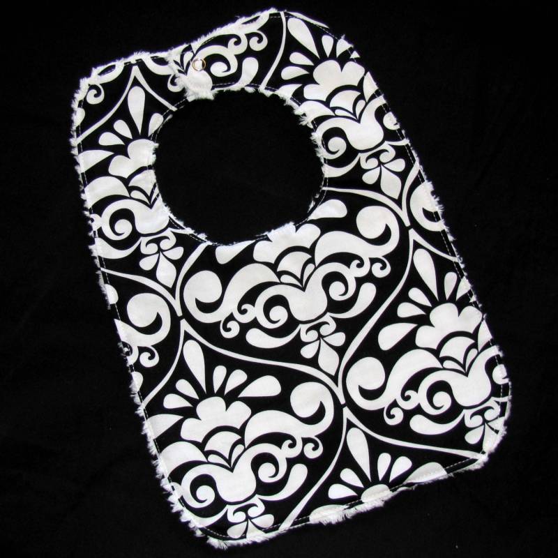 Kleinkind-Bib-Lack Divine Damask Toddler Bib-Black & White Bib-Toddler Größe Bib von Etsy - lilacslollipops