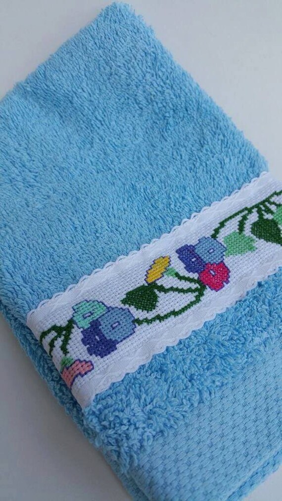 Badetücher, Handgefertigt, Kreuzstich Badetuch, Bad Und Schönheit, Badezubehör, Reinigungszubehör Badetücher, Handgefertigt, Kreuzstich Badetuch, Bad Und Schönheit, Badezubehör, Reinigungszubehör von Etsy - lililapt