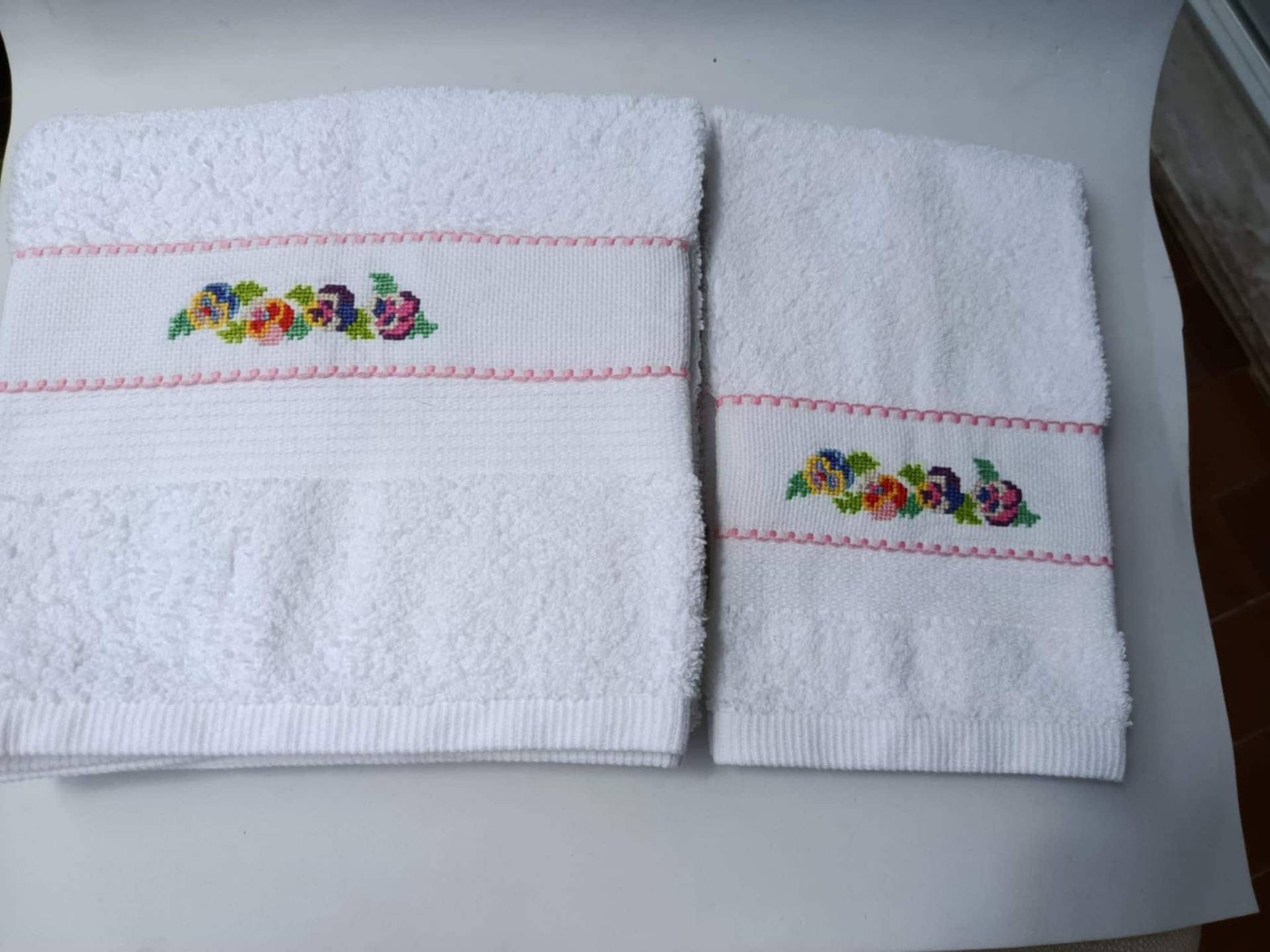 Badetücher Set-Handgefertigt-Bestickte Handtücher-Bath & Beauty-Badetücher-Handtücher-Handtücher-Handtücher-Reinigungs - Und Trockenutensilien von Etsy - lililapt
