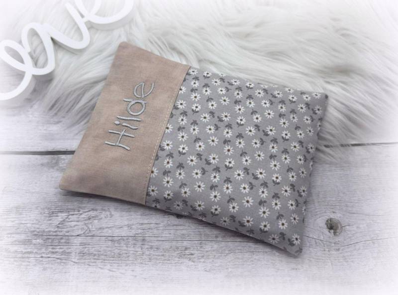 Wärmekissen Personalisierbar, Babywärmekissen, Körnerkissen | Blümchen Blumen Dinkel-, Raps - Oder Kirschkernfüllung Wärmekissen Personalisierbar, Babywärmekissen, Körnerkissen | Blümchen Blumen Dinkel-, Raps - Oder Kirschkernfüllung von Etsy - lineluCologne