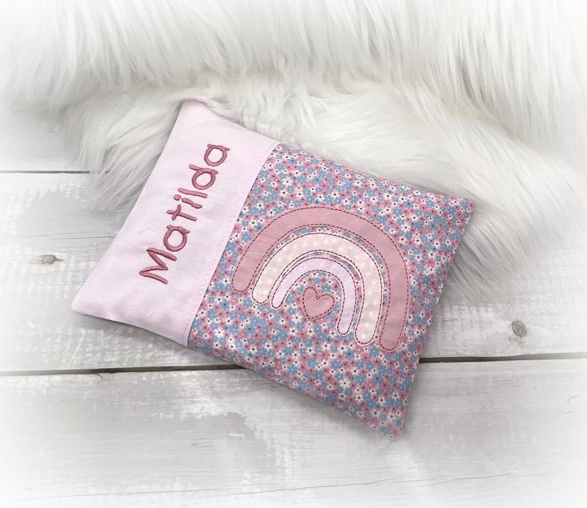 Wärmekissen Personalisierbar, Babywärmekissen, Körnerkissen | Regenbogen Dinkel-, Raps - Oder Kirschkernfüllung Wärmekissen Personalisierbar, Babywärmekissen, Körnerkissen | Regenbogen Dinkel-, Raps - Oder Kirschkernfüllung von Etsy - lineluCologne