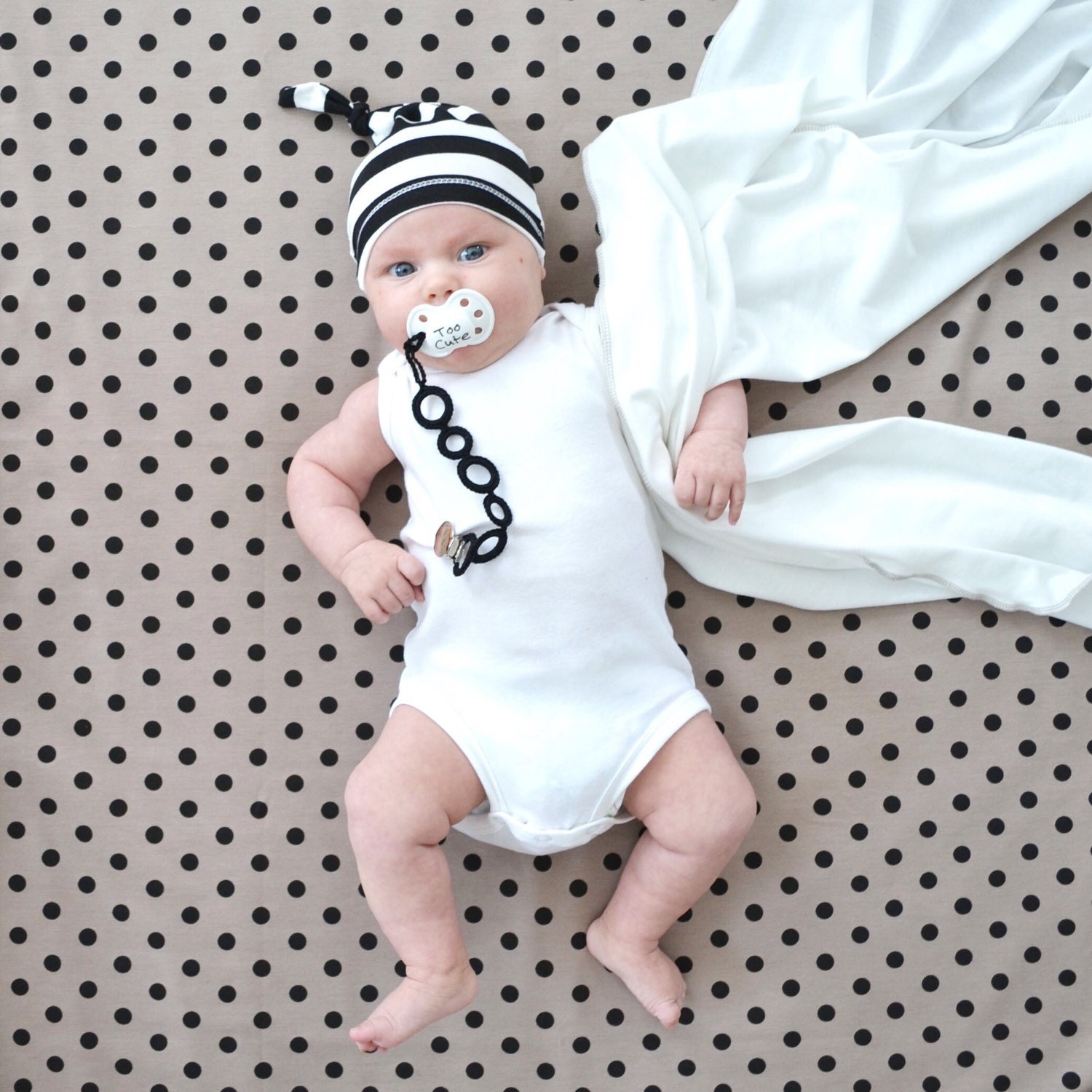 Baby Schnullerkette - Schwarz Unisex Schnullerkette. Passend Für Mama, Schnuller Oder Von Lippybrand von Etsy - lippybrand