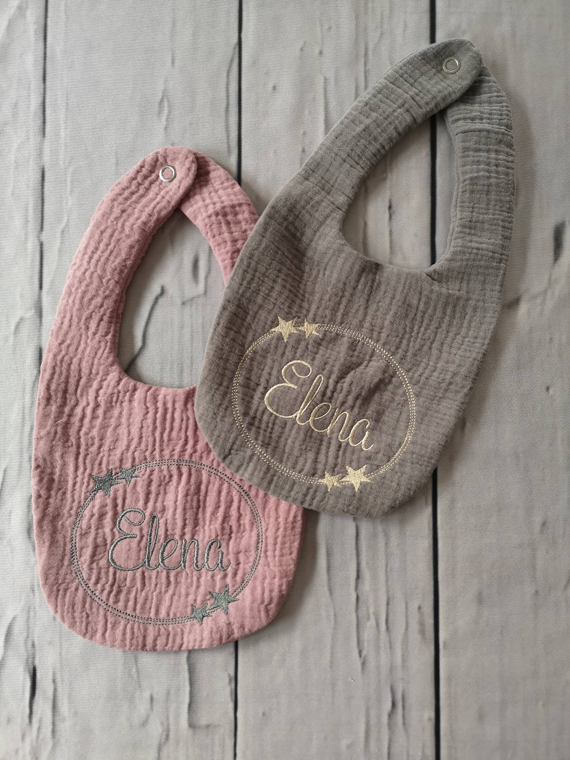 Lätzchen Aus Musselin Personalisiert Mit Name Lätzchen Aus Musselin Personalisiert Mit Name von Etsy - littlemomentsby