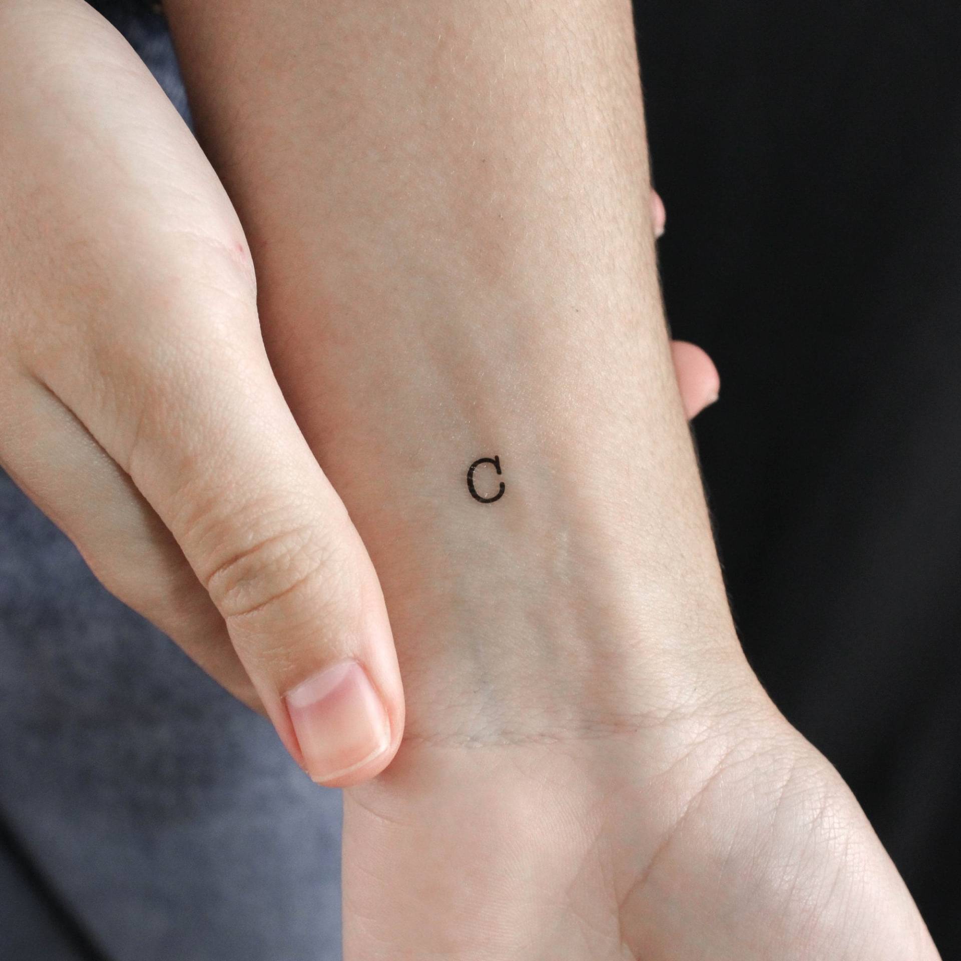 C Schreibmaschine Großbuchstaben Temporäres Tattoo C Schreibmaschine Großbuchstaben Temporäres Tattoo von Etsy - littletattoos