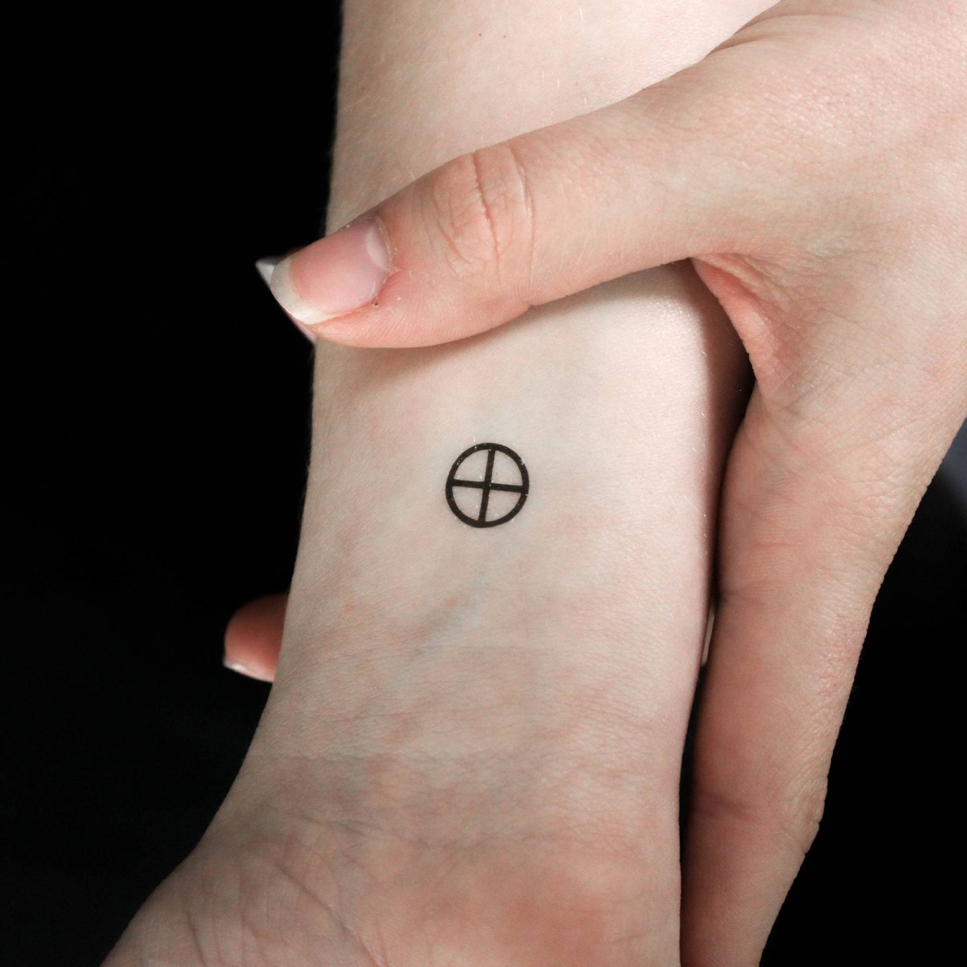 Erde Planet Symbol Temporäres Tattoo | 3Er Set Erde Planet Symbol Temporäres Tattoo | 3Er Set von Etsy - littletattoos