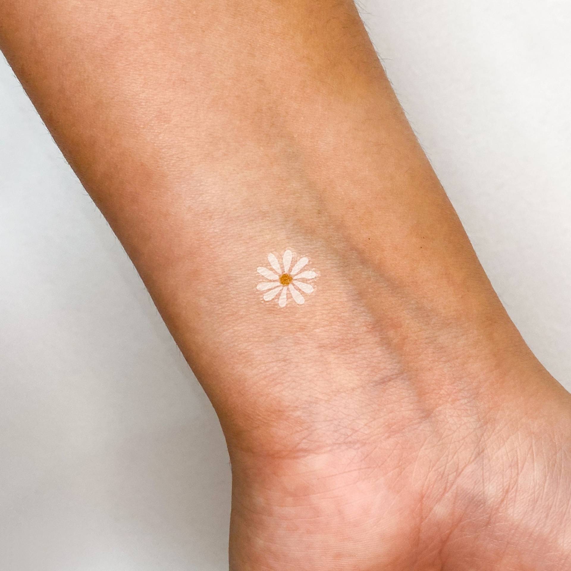 Weißes Gänseblümchen Temporäres Tattoo | 3Er Set Weißes Gänseblümchen Temporäres Tattoo | 3Er Set von Etsy - littletattoos