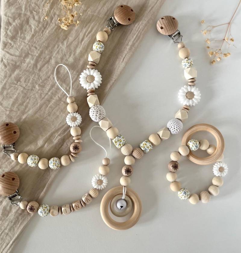 Set | Mädchen Regenbogen Blumen Beige Weiß von Etsy - littlewonder1996