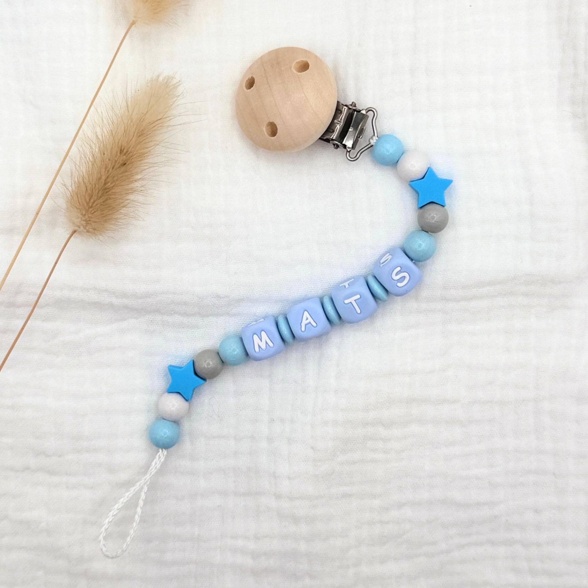 Personalisierte Schnullerkette Mit Namen | Für Jungs Geschenk Zur Geburt Oder Taufe -Mats von Etsy - livalouBaby