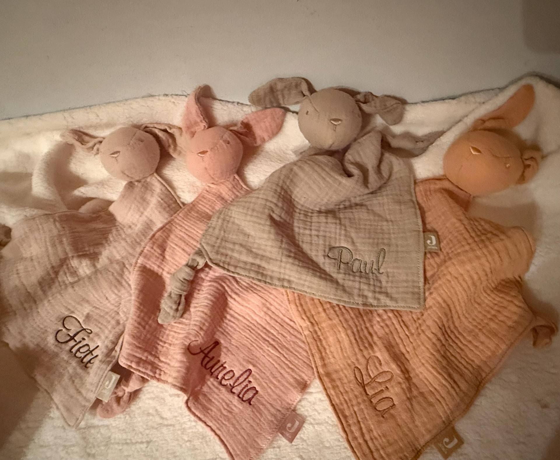 Schmusetuch, Spucktuch, Kuscheltier, Schnullertuch, Schnuffeltuch Mit Namen, Pesonalisierbar von Etsy - lottiandsimb