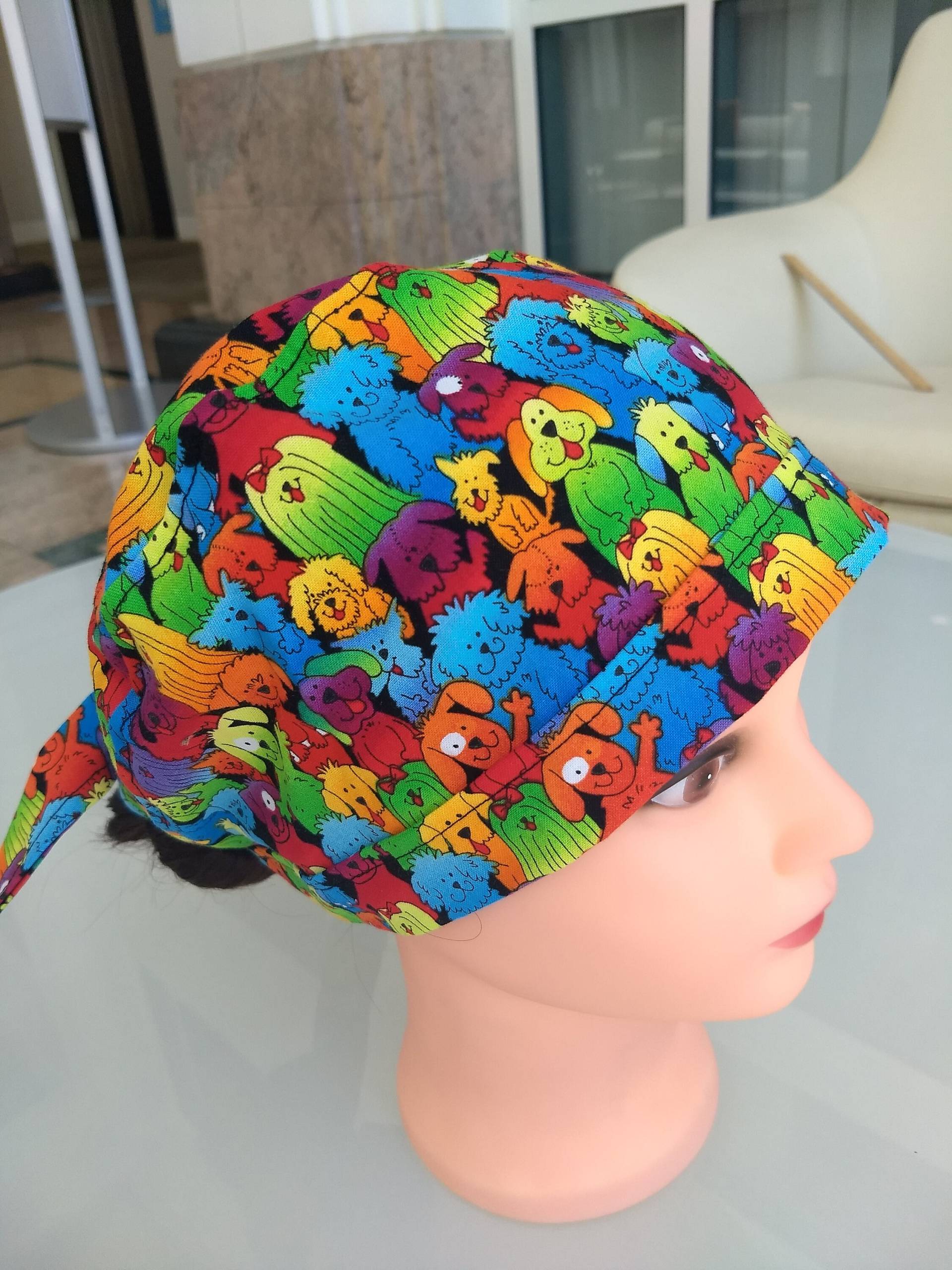 Regenbogen Hunde Peeling Mütze, Krawattenrücken, Pixie Style Chemo Mütze Regenbogen Hunde Peeling Mütze, Krawattenrücken, Pixie Style Chemo Mütze von Etsy - louisethefudge