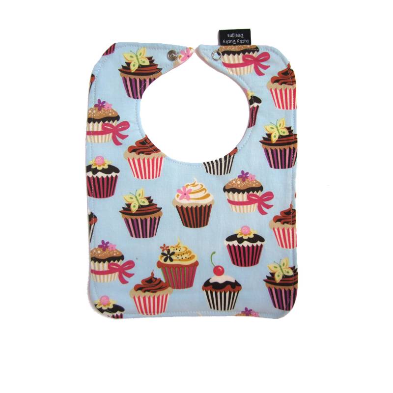 Cupcake Lätzchen Mit Druckknopfverschluss, Süßes Mädchen Lätzchen, Baby Geschenksets von Etsy - luckyduckydesigns