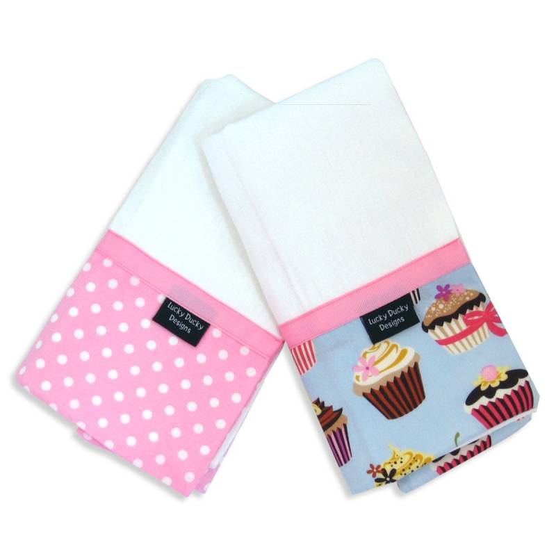 Cupcake Spucktuch Set, Süßes Baby Geschenk, Mädchen, Stoffwindel Spucktücher von Etsy - luckyduckydesigns