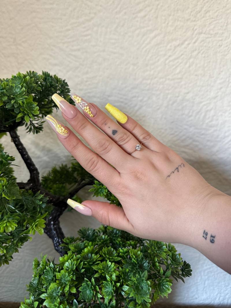 Press On Nails | Yellow Spring 10 Stück von Etsy - luxurynailsbylara