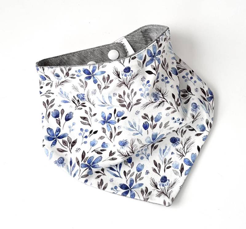 Halstuch Mit Knopf Mädchen Blumen Blau/Grau, Größe 1-3 Jahre Halstuch Mit Knopf Mädchen Blumen Blau/Grau, Größe 1-3 Jahre von Etsy - madebyMaryiaAppelt