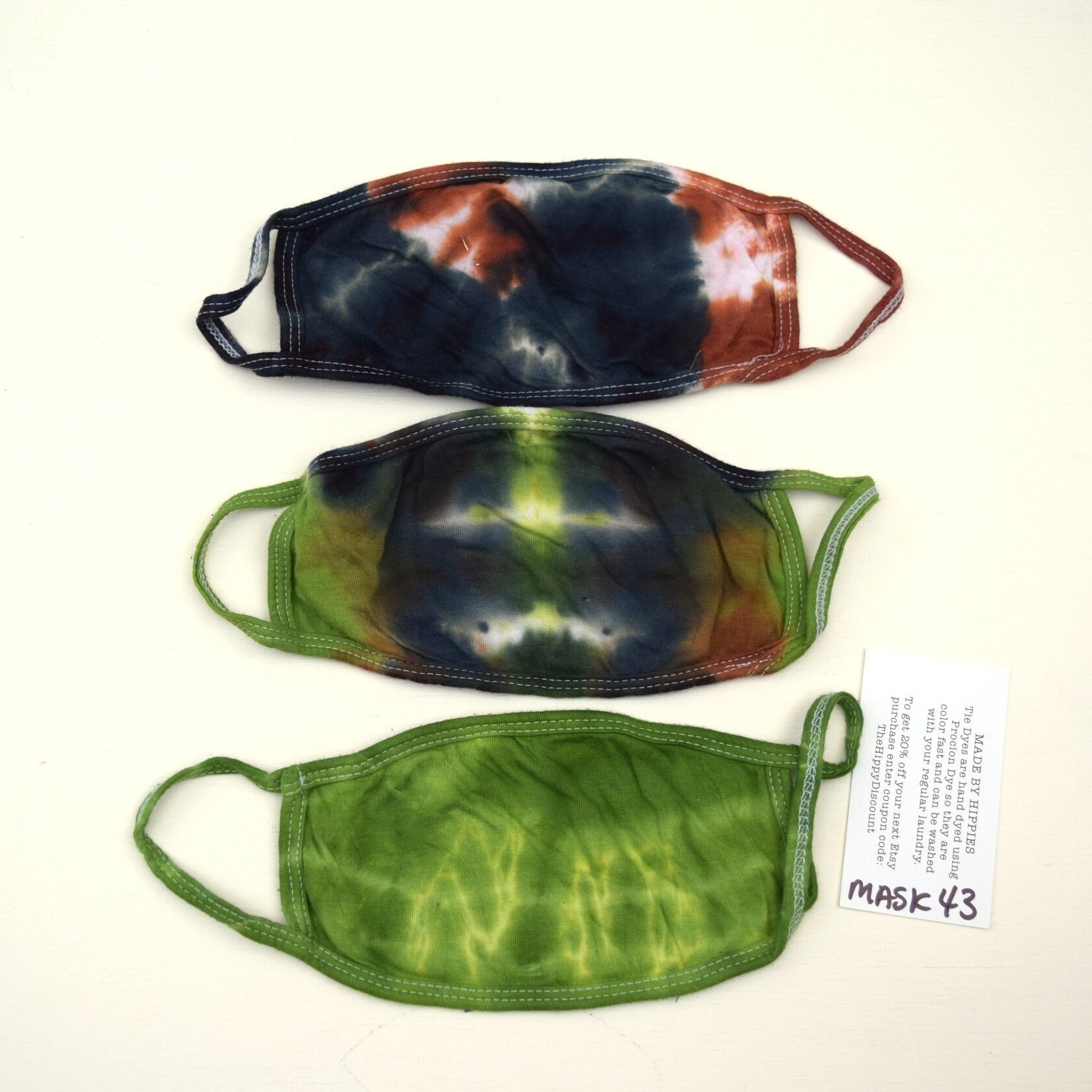 Maskenpackung #43 ~ 3Er Set Ice Dye Tie Adult Small Size Masken | 2 Lagen Baumwolle Jersey Maske Fabric Earloops Stretchy Non-Adjustable Variabel Maskenpackung #43 ~ 3Er Set Ice Dye Tie Adult Small Size Masken | 2 Lagen Baumwolle Jersey Maske Fabric Earloops Stretchy Non-Adjustable Variabel von Etsy - madebyhippies