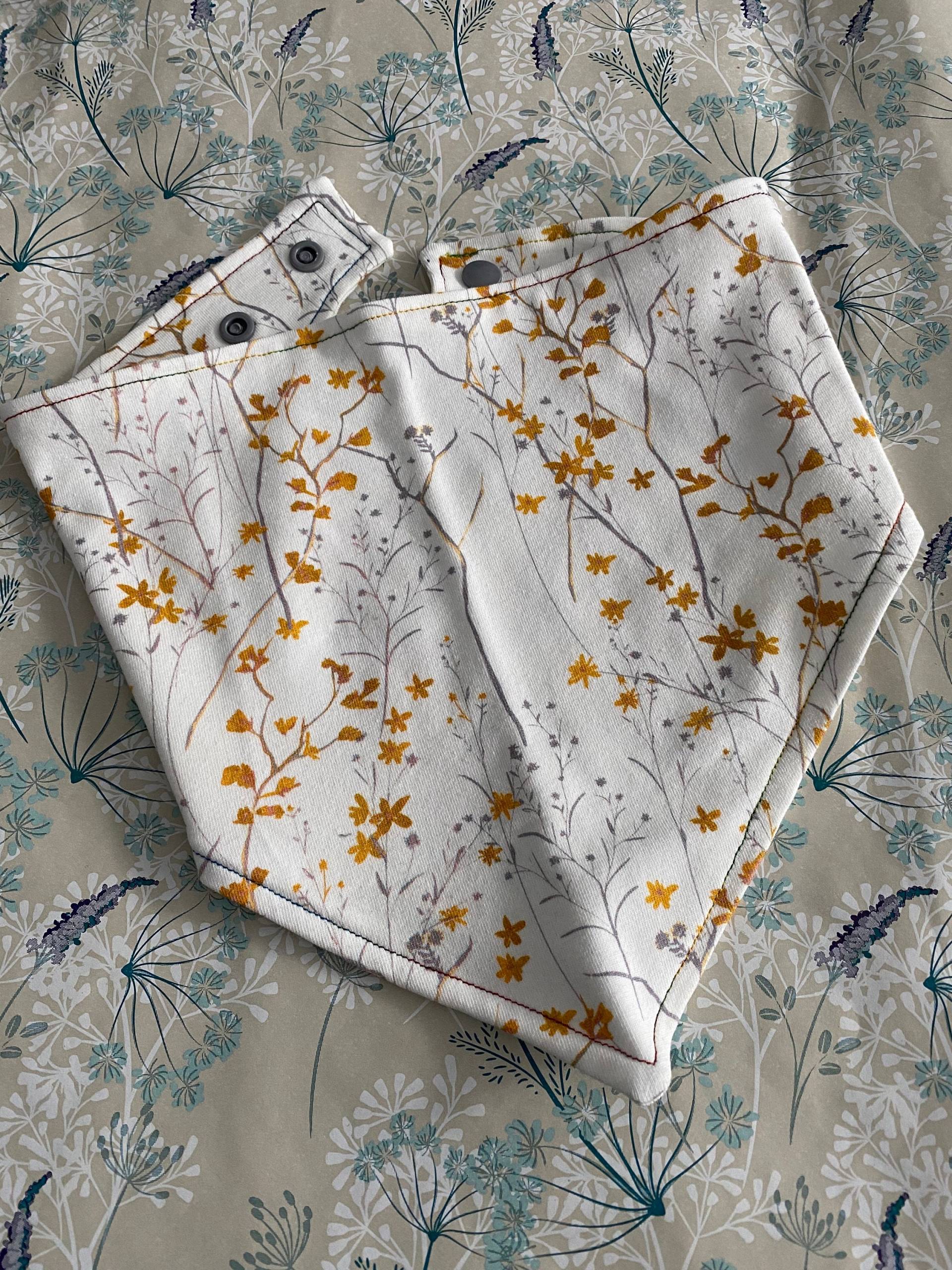 Halstuch Kinder Dreieck Sterne Größenverstellbar Beidseitig Wenden Druckknopf Kids Baby Floral Blumen Halstuch Kinder Dreieck Sterne Größenverstellbar Beidseitig Wenden Druckknopf Kids Baby Floral Blumen von Etsy - madebymelkle