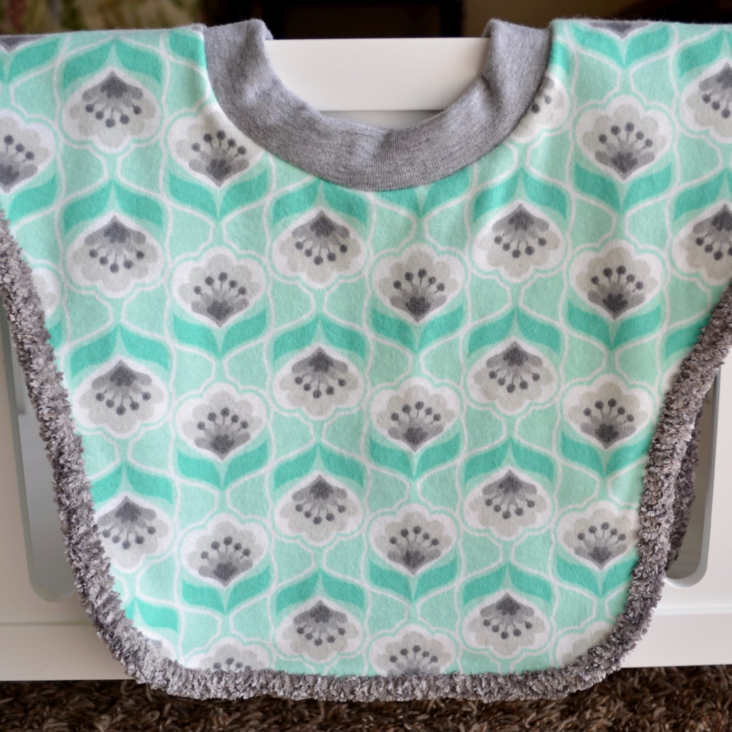 Baby/Kleinkind Bib Baby/Kleinkind Bib von Etsy - madebyrochelle