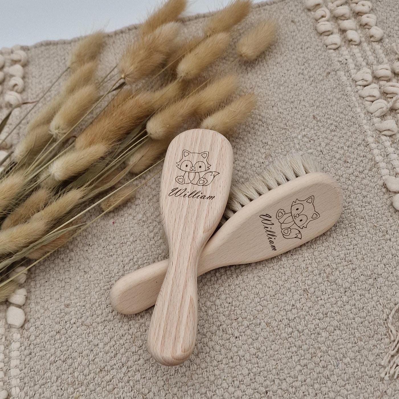 Babyhaarbürste Personalisiert, Erstausstattung, Bürste Holz Baby, Babyausstattung, Holzbürste Mit Namen, Geschenkidee Baby Accessoires von Etsy - mamicoshop