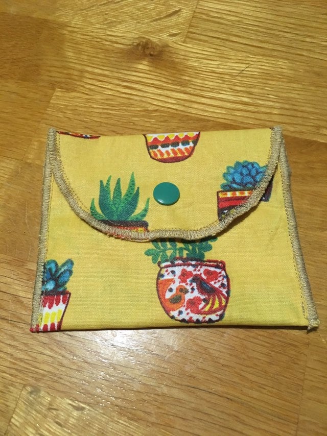 Seifenbehälter Aus Beschichtetem Stoff Seifenbehälter Aus Beschichtetem Stoff von Etsy - mamsofyecolo